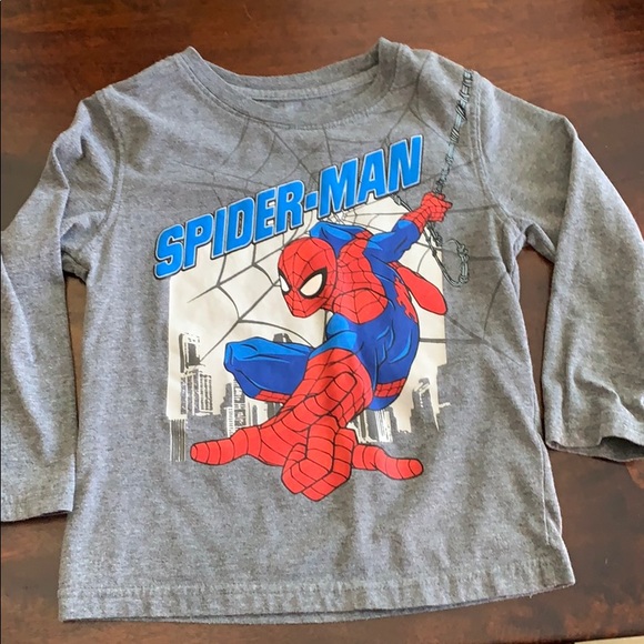 3 boys misc graphic t’s size 4/5 - Picture 4 of 4